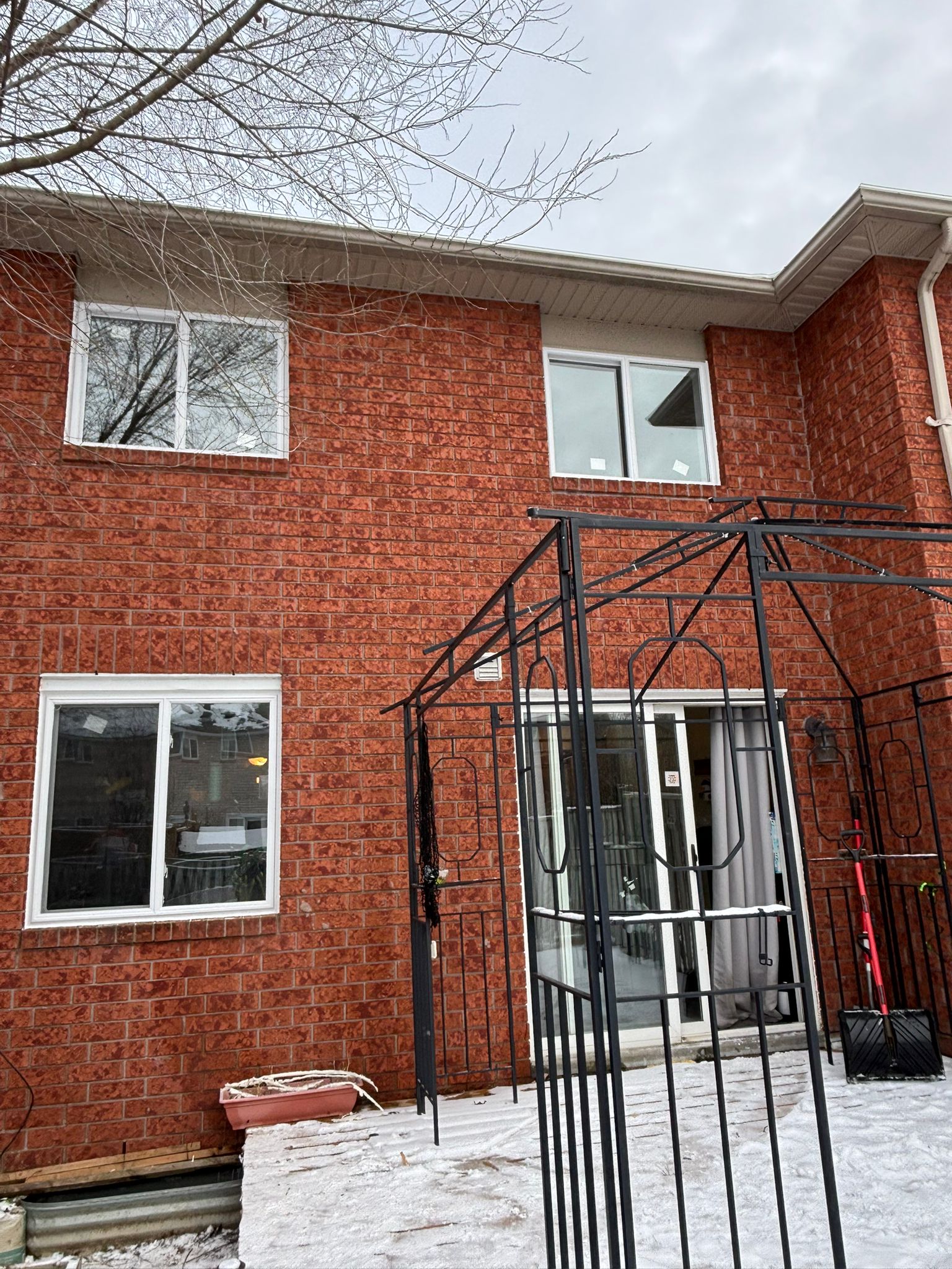 Multiple window replacements on a brick home in the GTA